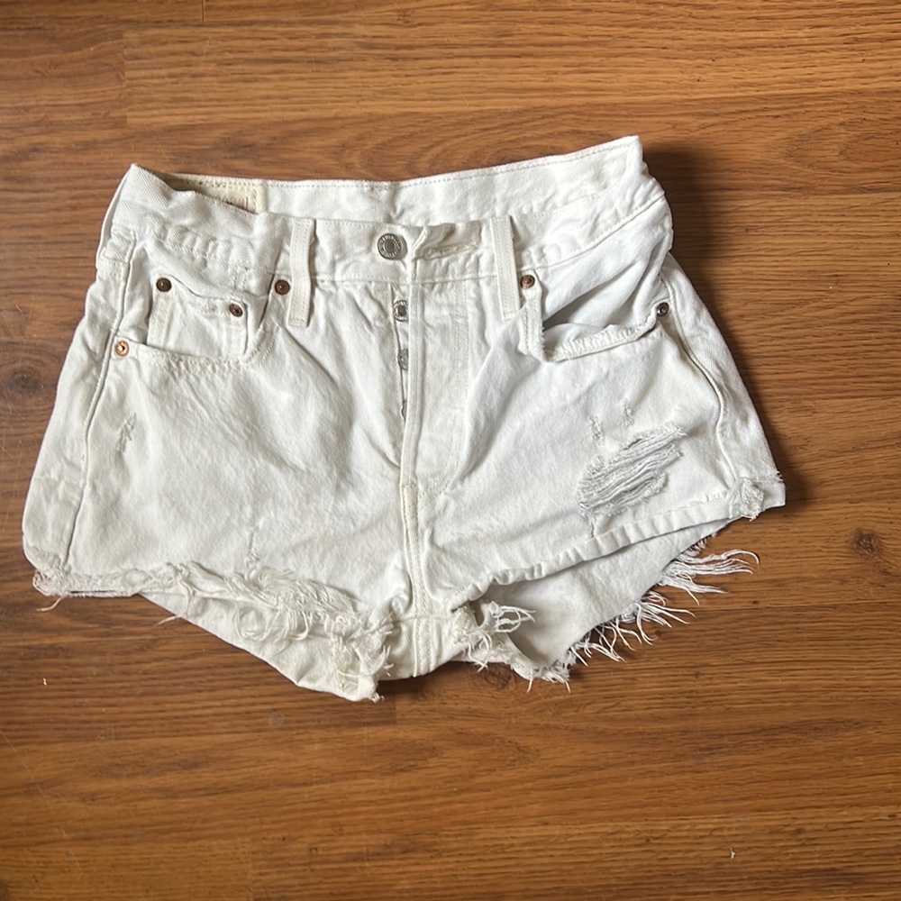 White Mid Rise Levis Shorts